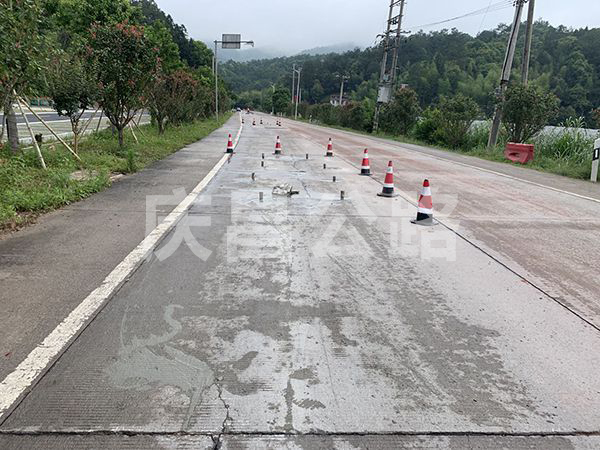 304國道壓漿現場
